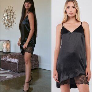 Black Satin Sleeveless Mini Dr4ess